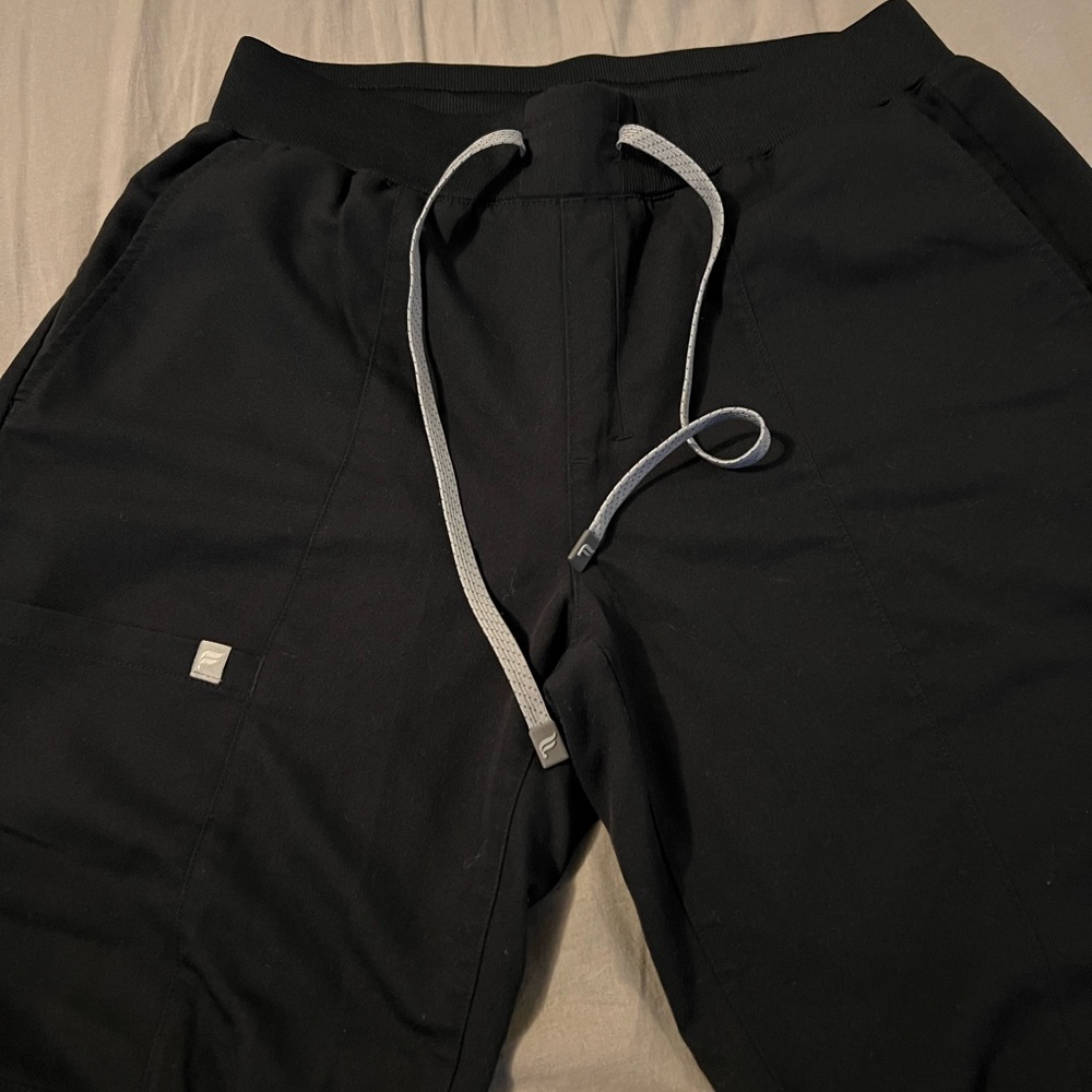 Fabletics Black Sweatpants Relaxed Fit Joggers